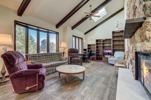 4714 Billingsgate Ln, Bull Valley IL 60098-8748 exterior