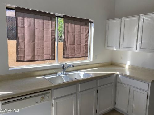 14225 26th Ln, Phoenix AZ  85023-5952 exterior