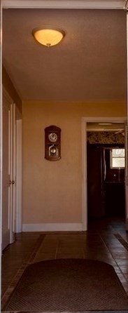 38 Upton St, Springfield, MA 01104-1043