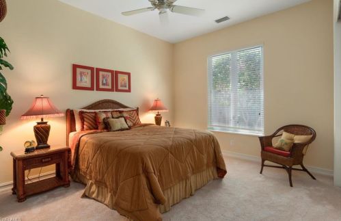 2489 Augusta Dr, Naples FL exterior