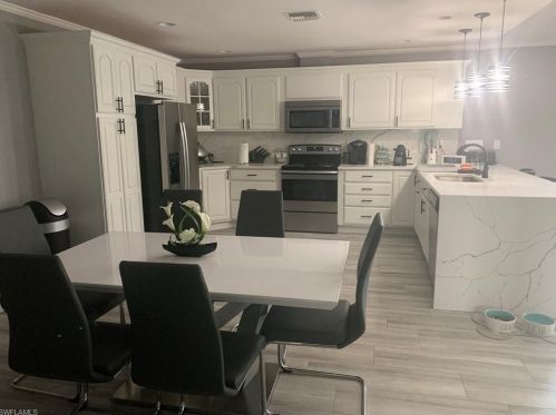 754 105th Ave, Naples, FL 34108-1842