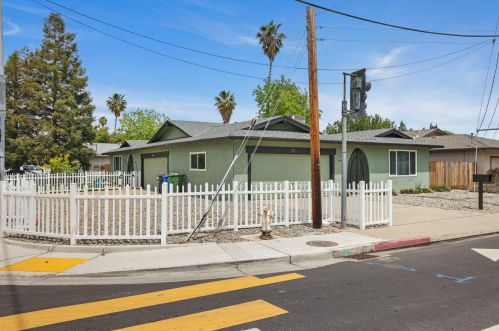 1800 Geer Rd, Turlock, CA 95382-2418