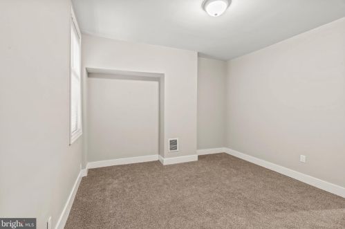 4039 6 St, Philadelphia PA 19140-2502 exterior