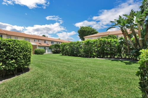 6790 Via Regina, Boca Raton FL 33433-3927 exterior