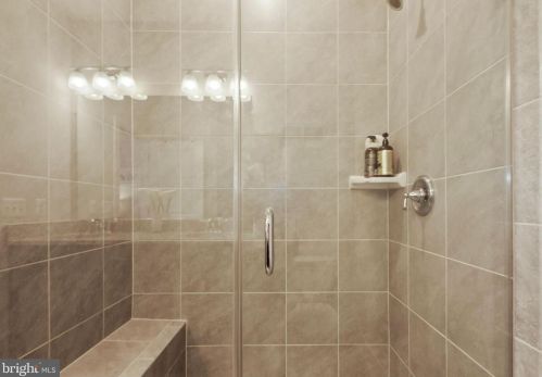 917 King Farm Blvd, Rockville MD 20850-6610 exterior