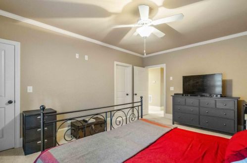 4968 Long Is Dr, Atlanta GA 30327-4904 exterior