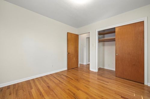 1346 Thatcher Ave, Saint Louis MO 63135-1719 exterior