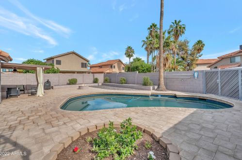 16201 42nd St, Phoenix AZ  85048-7401 exterior