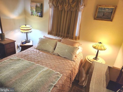 7801 Horrocks St, Philadelphia PA 19124-1812 exterior