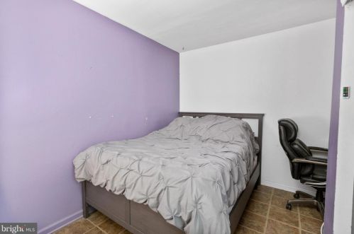 9931 Crestmont Ave, Philadelphia PA 19114-1951 exterior