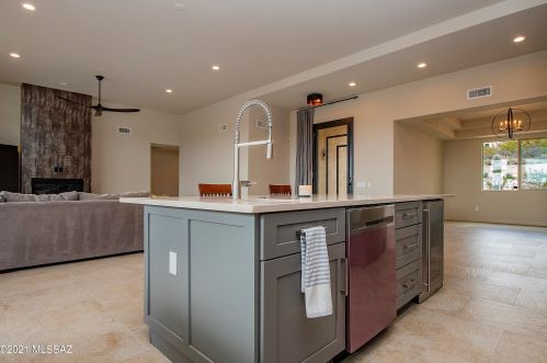 5307 Sundown Dr, Tucson AZ  85718-5516 exterior