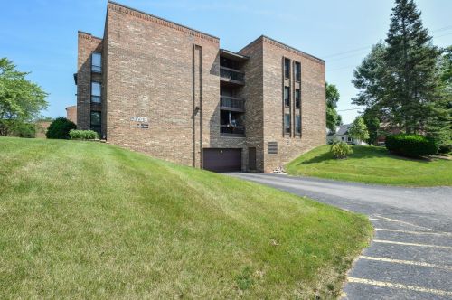 3765 88th St, Milwaukee, WI 53222-2730