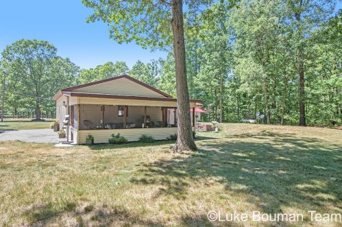 1771 51 St, Fennville MI 49408-9568 exterior