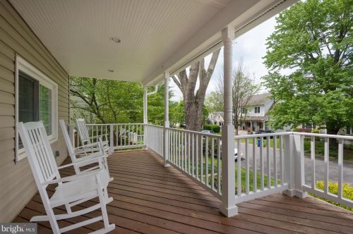 5106 25th Pl, Arlington VA  22207-2603 exterior