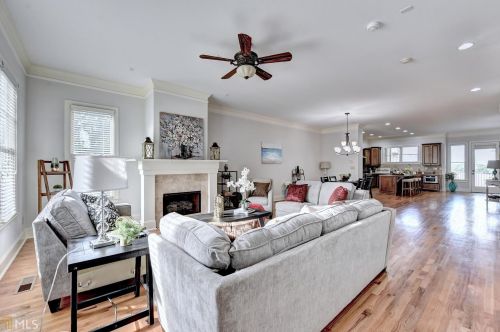 6033 City Walk Ln, Atlanta GA 30328 exterior