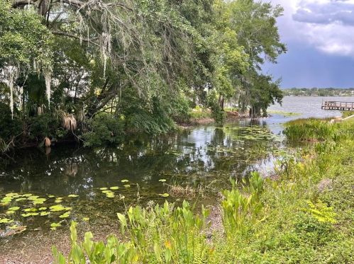 125 Spg Vly Loop, Altamonte Springs FL 32714-6502 exterior