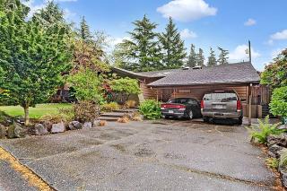 12551 3 Ave, Seattle WA  98177-4226 exterior