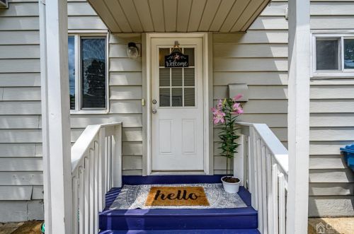 294 Austin Ave, Old Bridge NJ 08857-1205 exterior