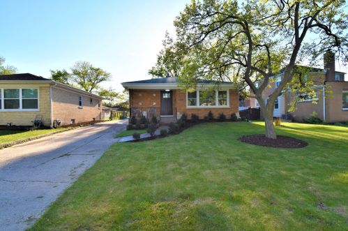 698 Morris Ave, Hillside, IL 60162-1106