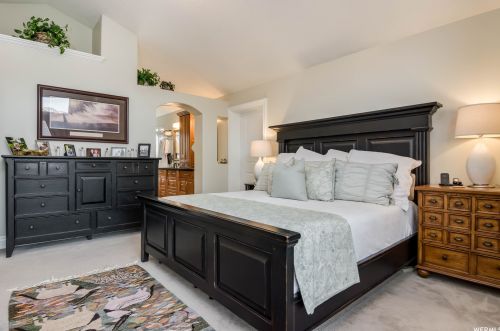 8616 Cima Dr, Sandy UT 84093-7060 exterior