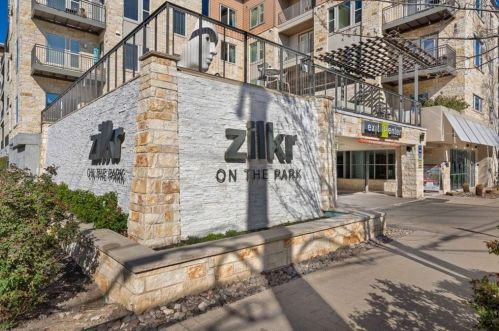 1900 Barton Springs Rd, Austin TX  78704-1559 exterior