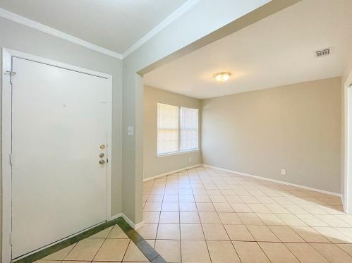 11108 Blossom Bell Dr, Austin TX  78758-4216 exterior