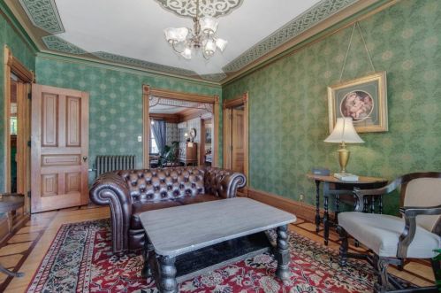 626 4th St, Stillwater MN 55082-4827 exterior