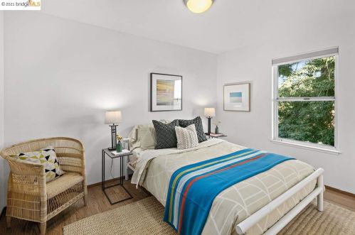 864 Hillside, Berkeley CA 94706-1024 exterior