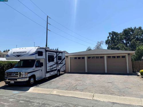 2300 Blackfield Dr, Concord, CA 94520-3510