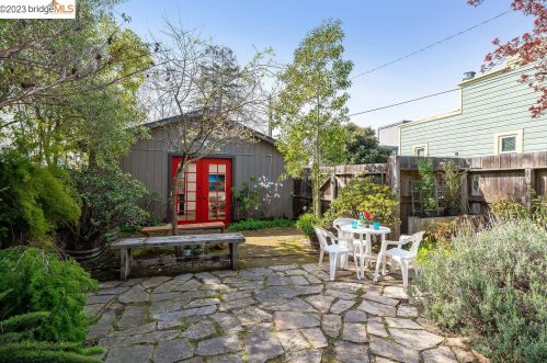 2122 Sacramento St, Berkeley CA 94702-1905 exterior