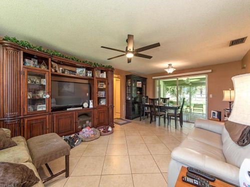 4902 Catalina Dr, Naples, FL 34112-6935
