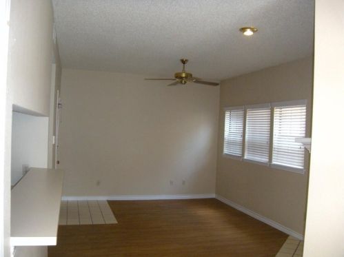 3001 Cedar St, Austin TX  78705-2947 exterior