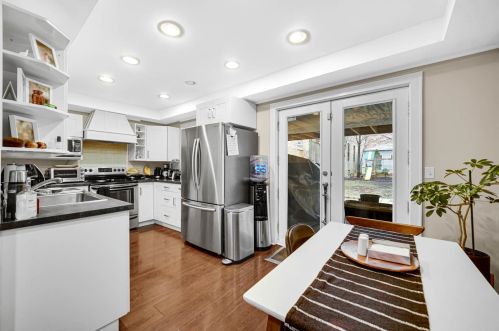 2116 Shakespeare Ave, Chicago IL 60647-3914 exterior