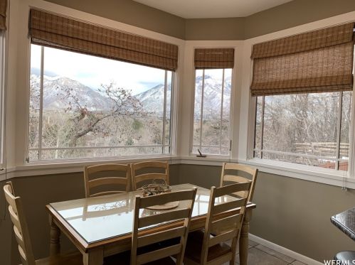 8147 Maio Dr, Sandy UT 84093-6773 exterior