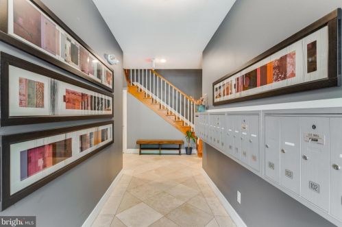 2 17th St, Washington DC 20003-1606 exterior