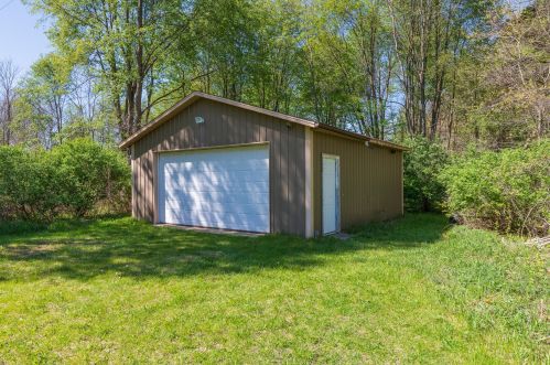 6450 2 St, Kalamazoo MI 49007-4909 exterior