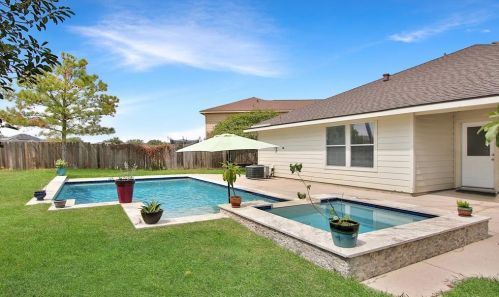 9502 Barr Spring Dr, Humble, TX 77396-4228