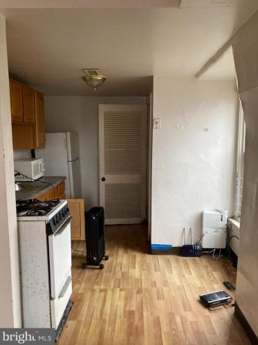 4815 Cedar Ave, Philadelphia PA 19143-2017 exterior