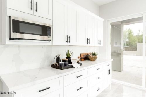 5801 30th St, Phoenix AZ  85016-2401 exterior