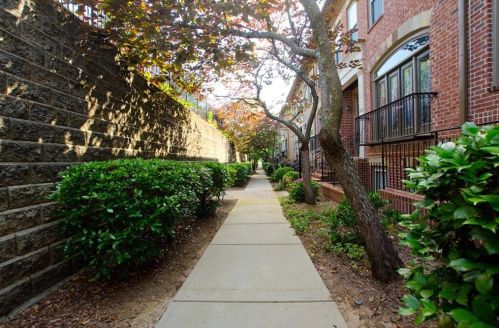 2428 Crescent Park Ct, Atlanta, GA 30339-6024