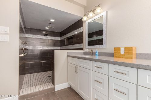 8007 7th Ave, Phoenix AZ  85021-5613 exterior