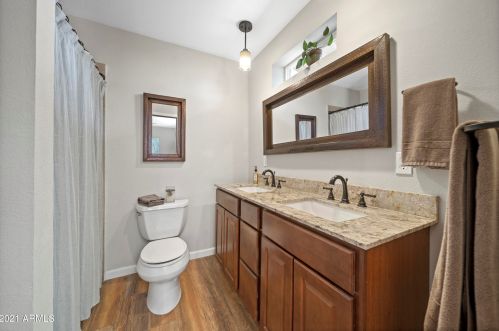 36425 10 St, Phoenix AZ 85085-7781 exterior