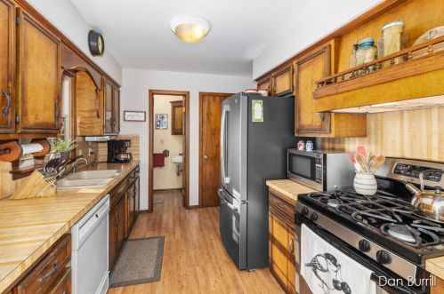 1001 76th St, Byron Township MI 49315-9319 exterior