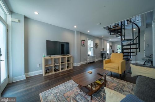 916 45th Pl, Washington DC  20019-3716 exterior