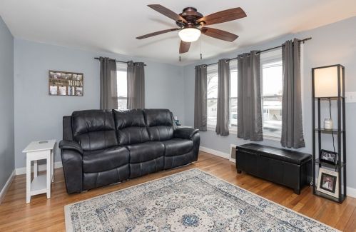 200 Island Pond Rd, Springfield MA 01118-1034 exterior