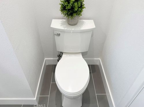 1401 Garland Ave, Tustin CA  92780-3821 exterior