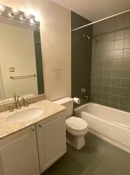 1775 Altgeld St, Chicago IL 60614-1928 exterior