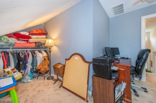 27 Grosbeak Dr, Hackettstown NJ  07840-3333 exterior