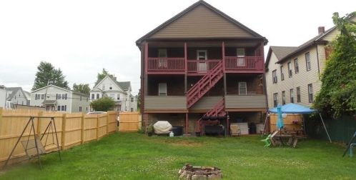 71 Hl St, West Springfield MA 01089-3416 exterior