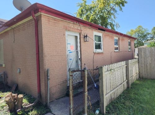 2032 15 Ave, Broadview IL 60155-3008 exterior